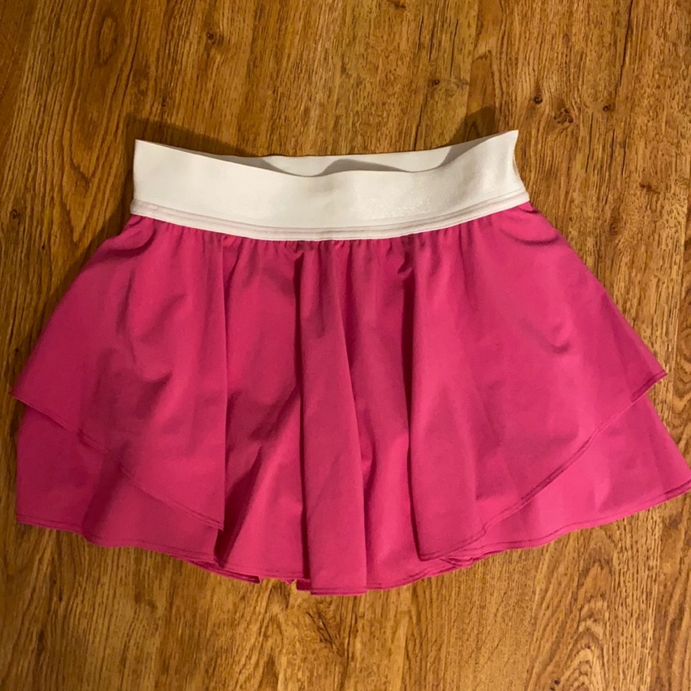 LULULEMON sz 4 Sonic Pink Court Rival Skirt
